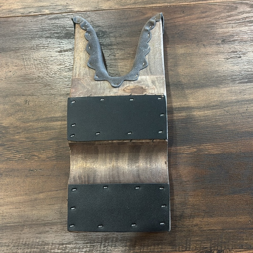 Ariat Boot Jack - Picture 2 of 2
